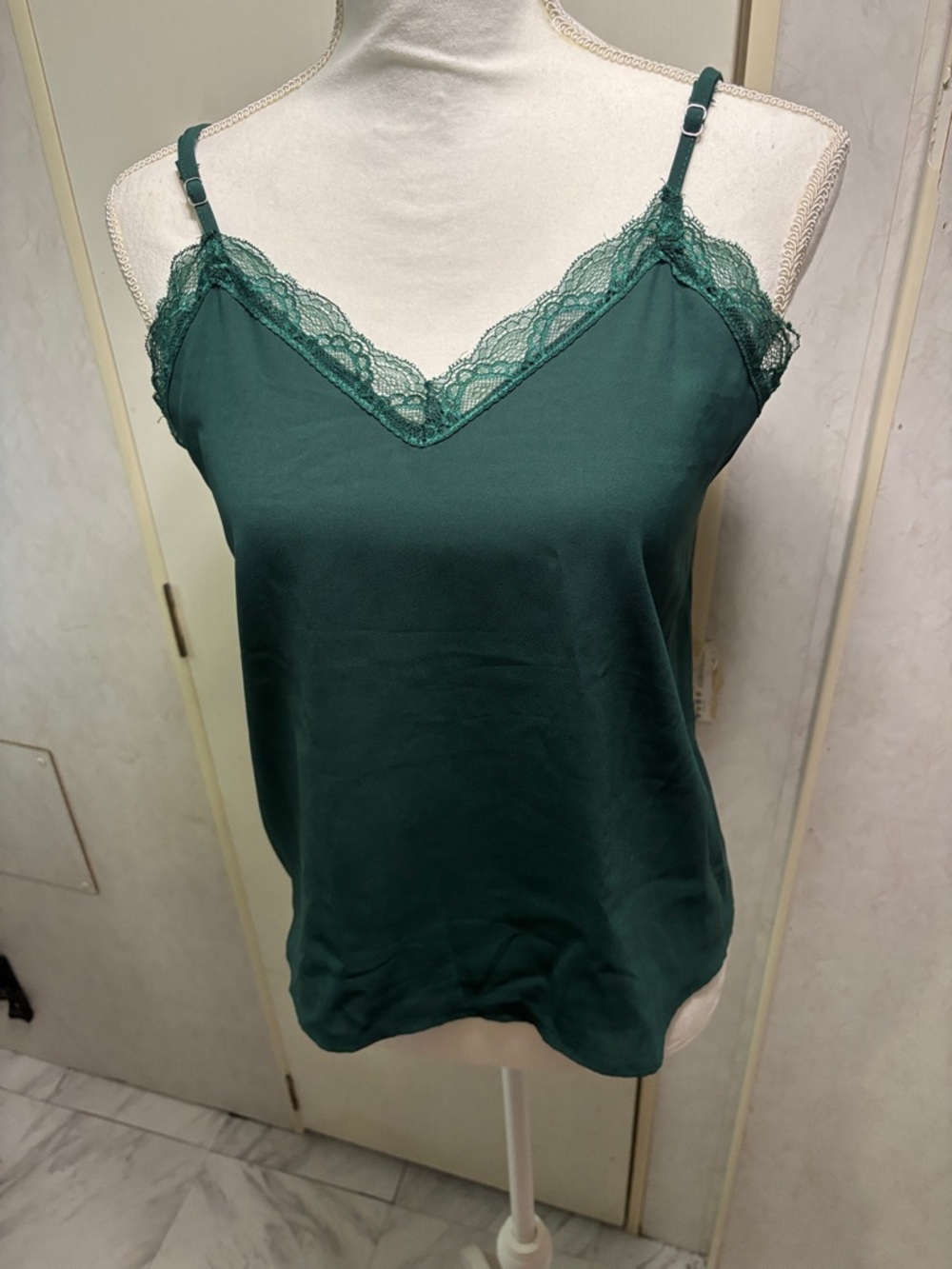 SHEIN Dark Green Lace Trim Satin Cami